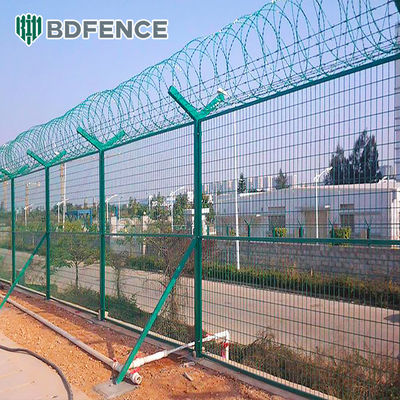 Wire Mesh Y Post Airport 2 m AOA Fence Concertina Razor Security With Barbed Wire