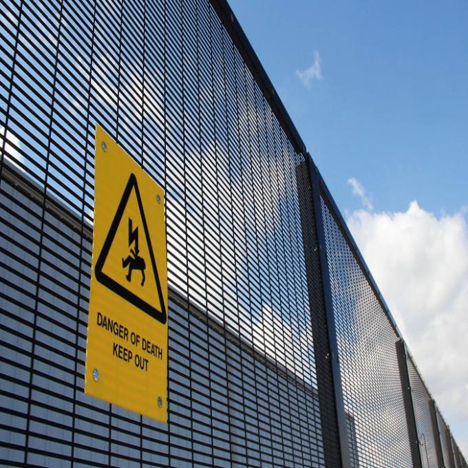 последние новости компании о 358 Защитное ограждение Clear Vu Wire Y Post Fence для аэропорта  1