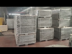 Горячо оцинкованные круглые столбы упаковываются