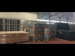 Укрепленный защитный барьер на краю стопы с наземными колючими якорями