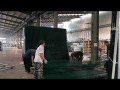 Противовандальный забор. Высокозащищенные колючие шипы на вершине стены